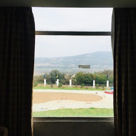 Hotel Jammu Ashok Esterno foto