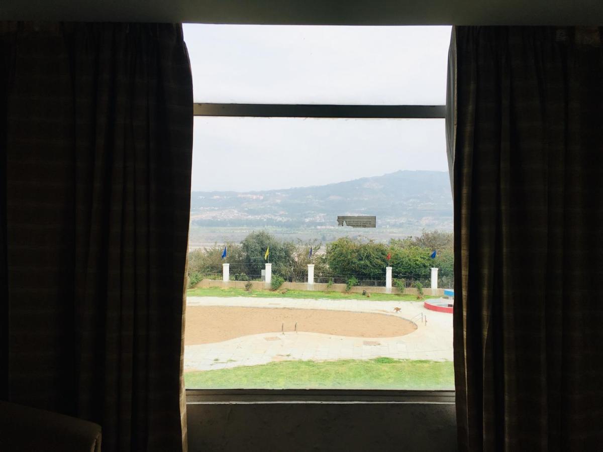 Hotel Jammu Ashok Esterno foto